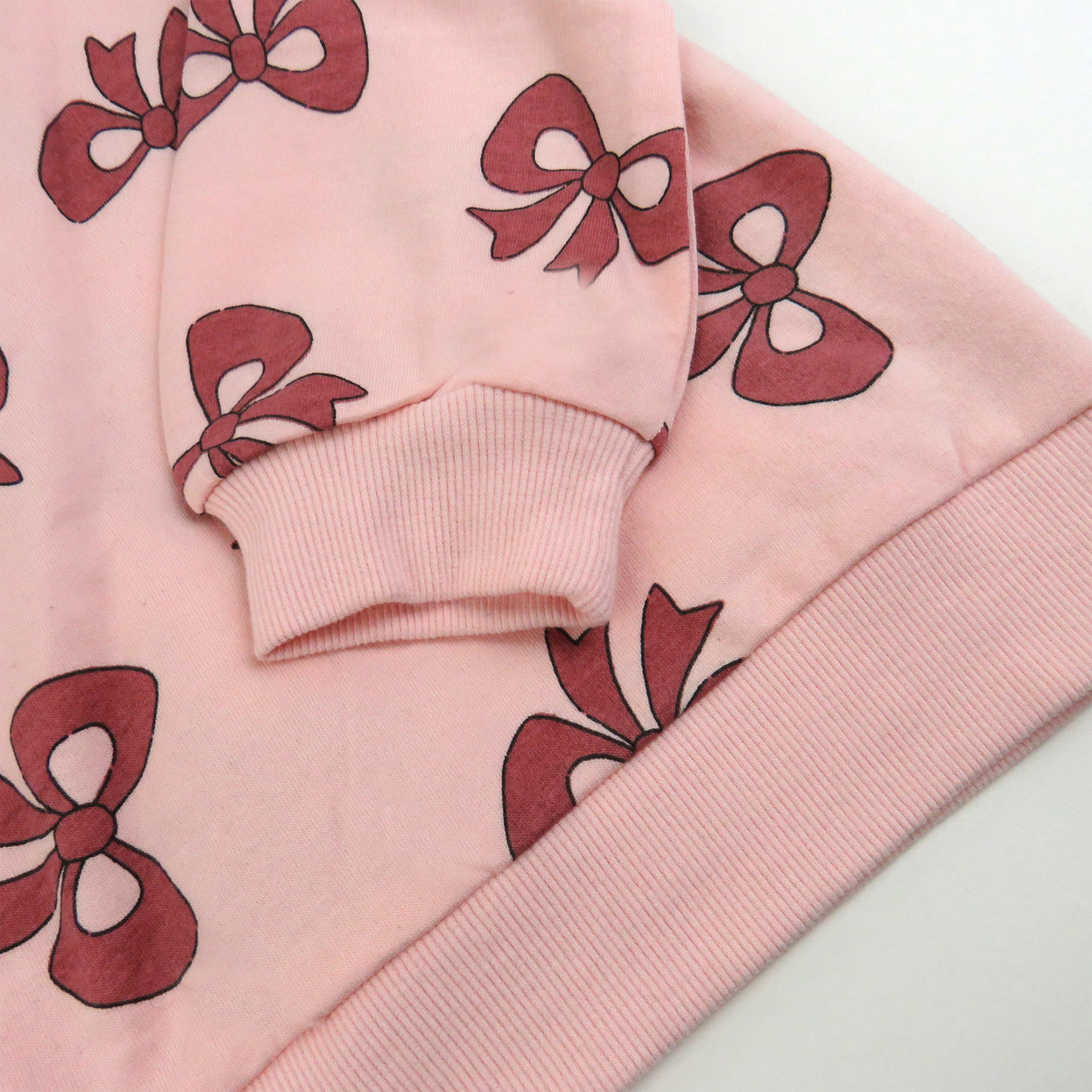 2-Piece Cozy Sweatsuit Set, Like a Bow